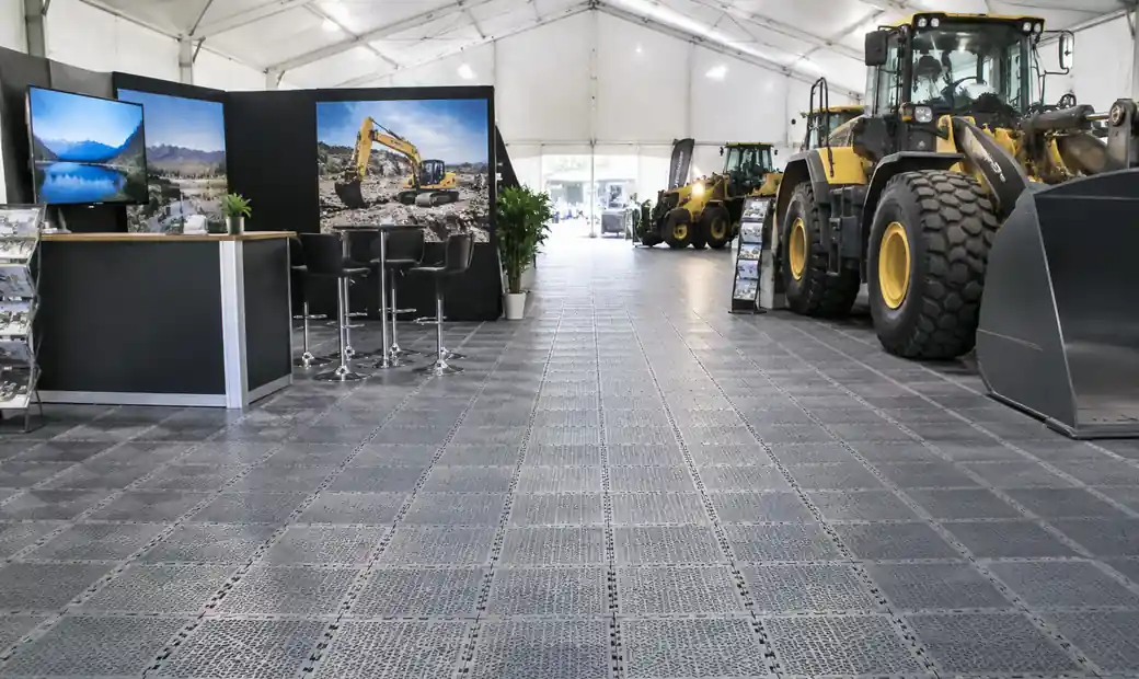 3-modular-plastic-tile-flooring-exhibition-tent