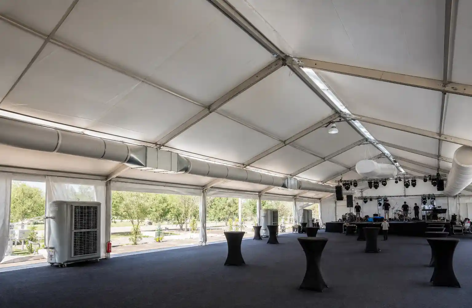 3-tent-ventilation-cooling-system