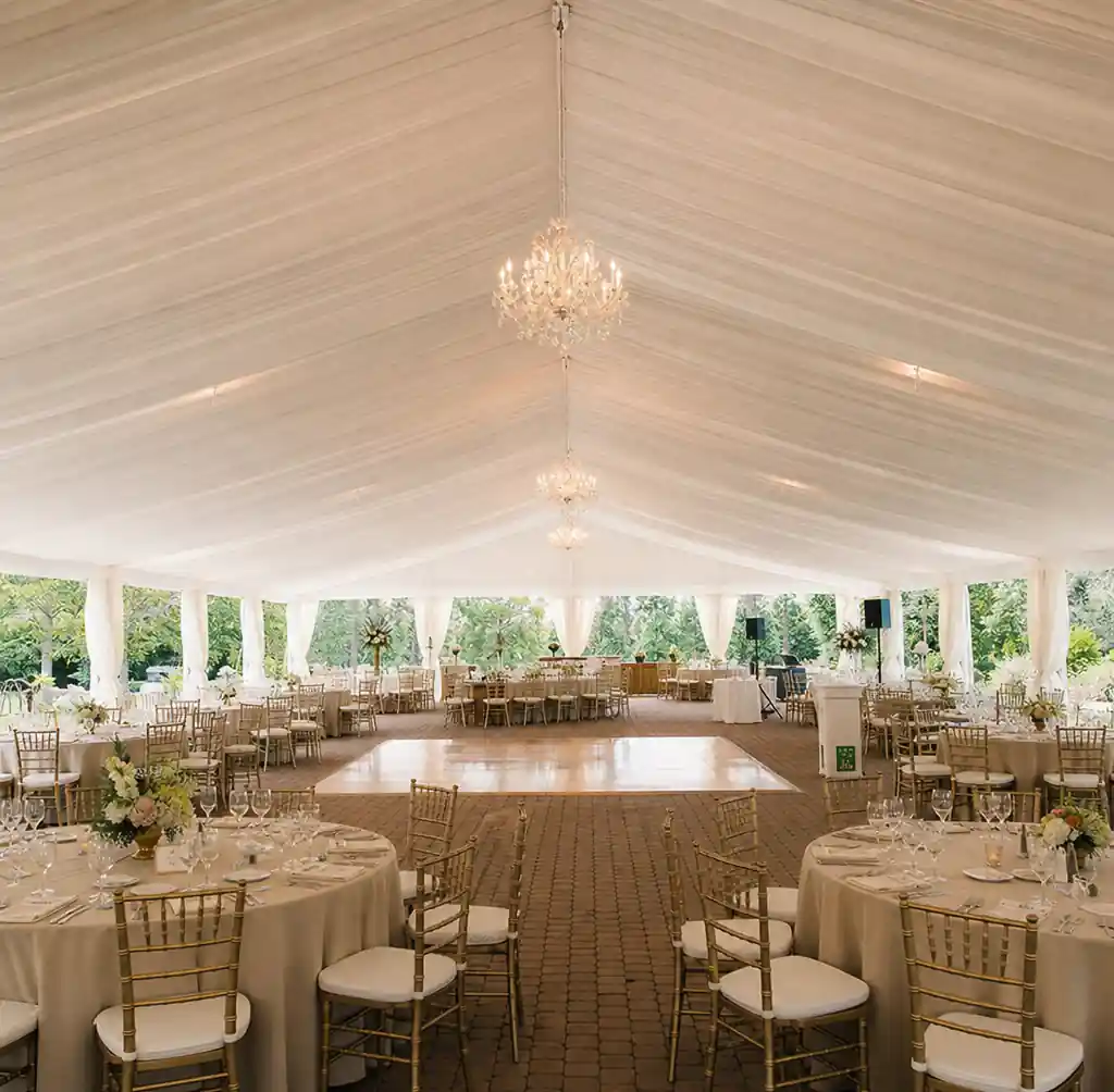 4-clear-span-wedding-interior-layout
