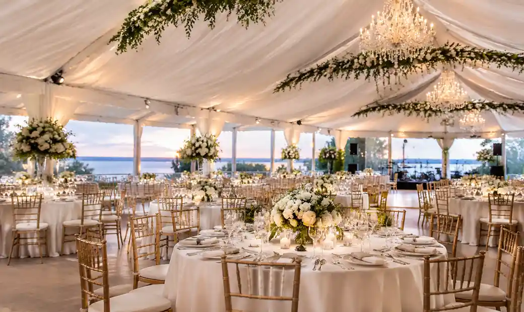 4-luxury-wedding-reception-tent-interior