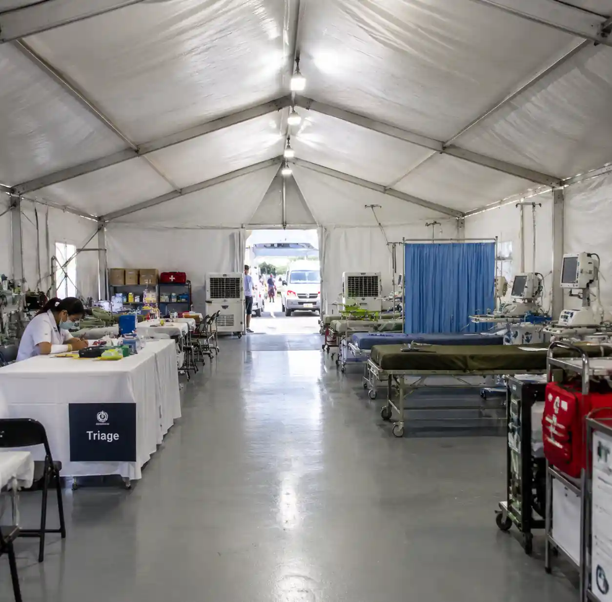 4-medical-emergency-response-tent-clinical-zones