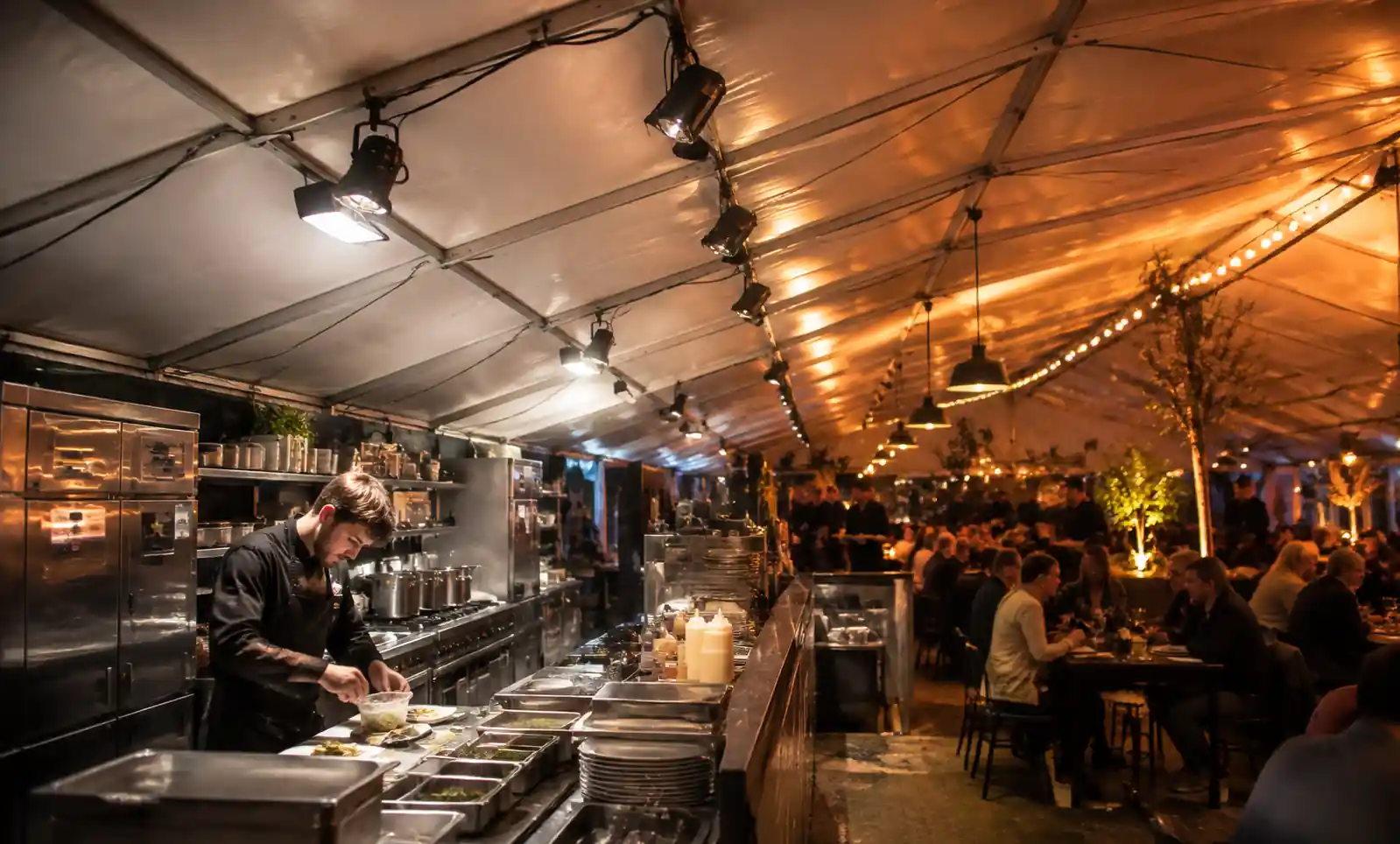 6-pop-up-restaurant-lighting-layout-kitchen-dining