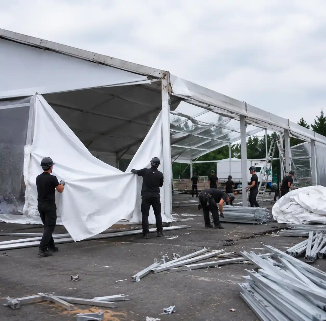 7-tent-breakdown-removal-crew