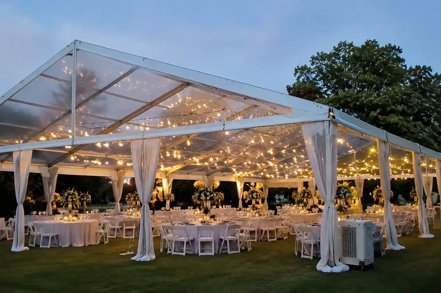 Clear span wedding banquet